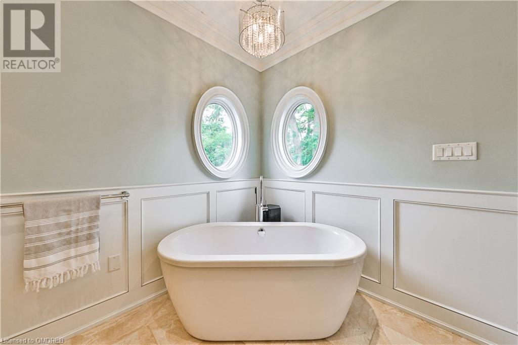 469 MAPLE GROVE Drive