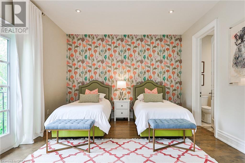 469 MAPLE GROVE Drive