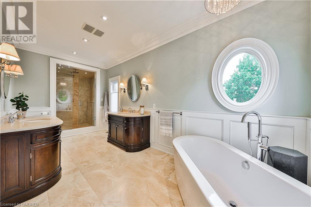 469 MAPLE GROVE Drive