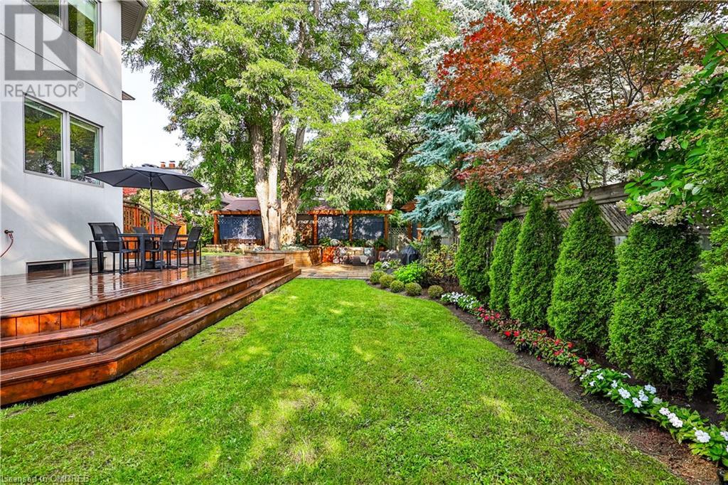 469 MAPLE GROVE Drive