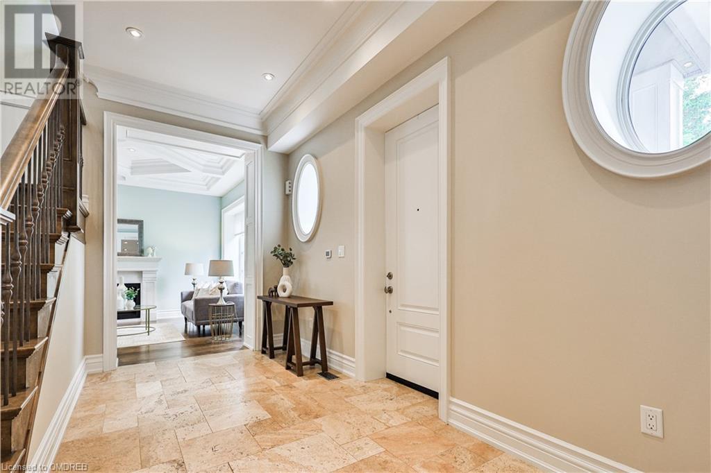 469 MAPLE GROVE Drive