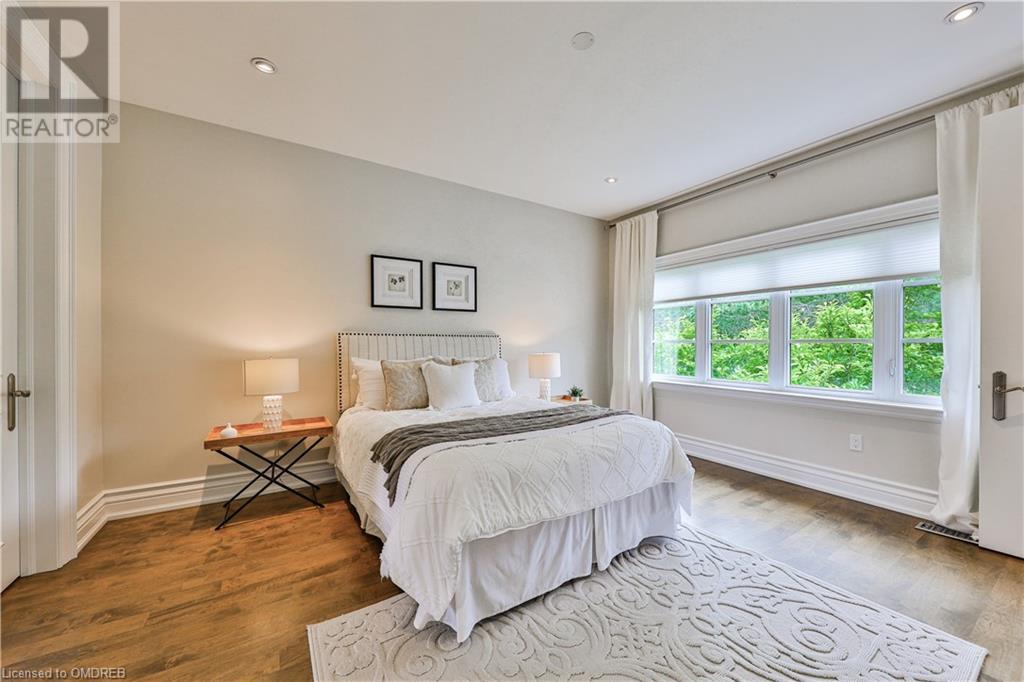 469 MAPLE GROVE Drive