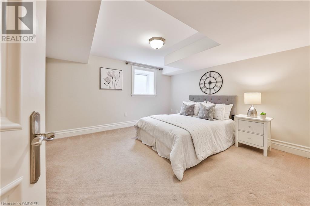 469 MAPLE GROVE Drive