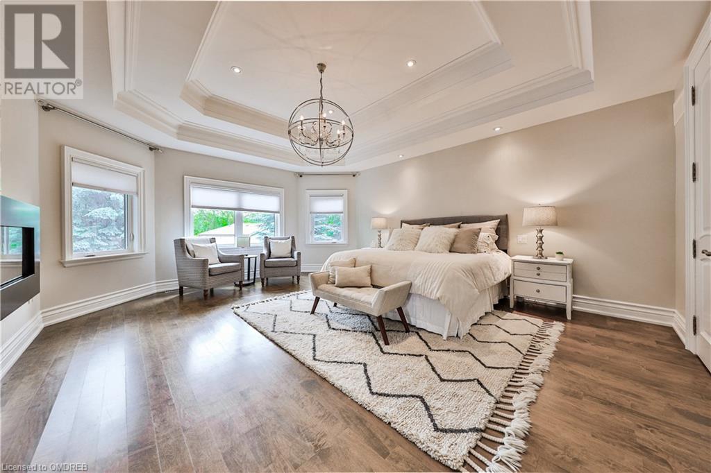 469 MAPLE GROVE Drive