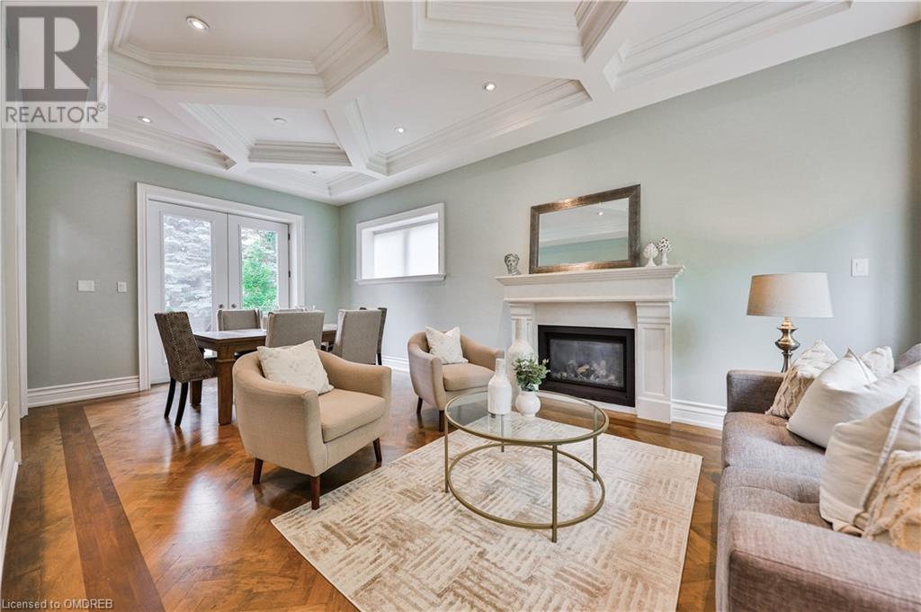 469 MAPLE GROVE Drive