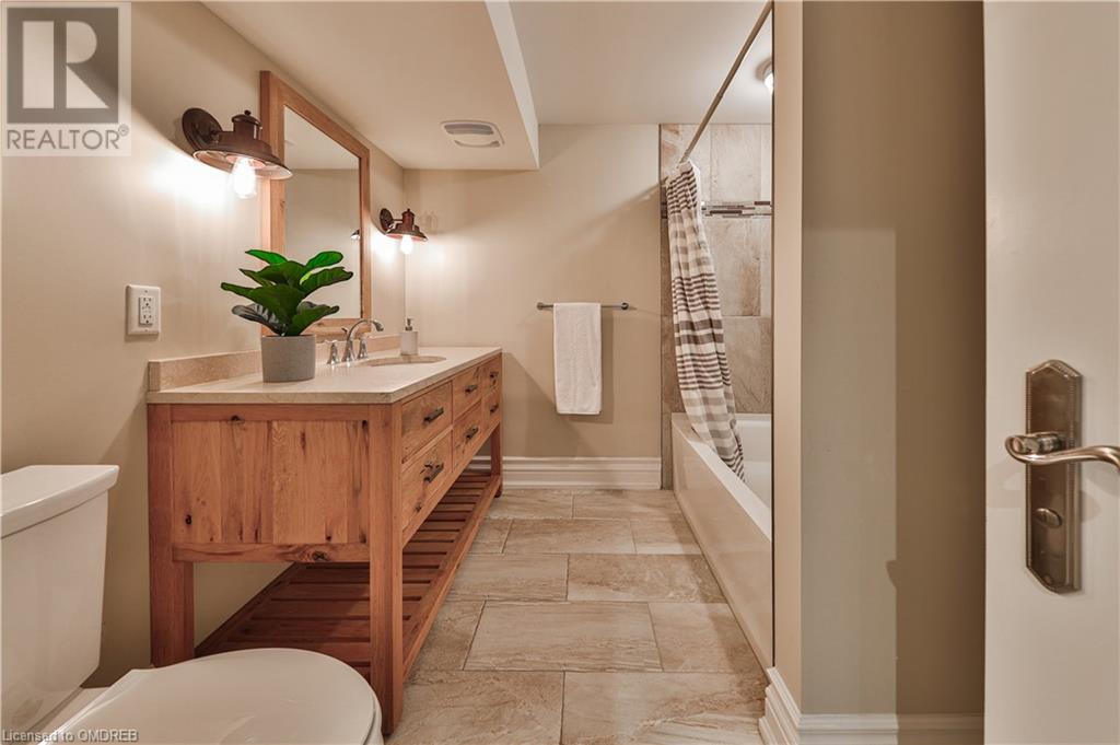 469 MAPLE GROVE Drive