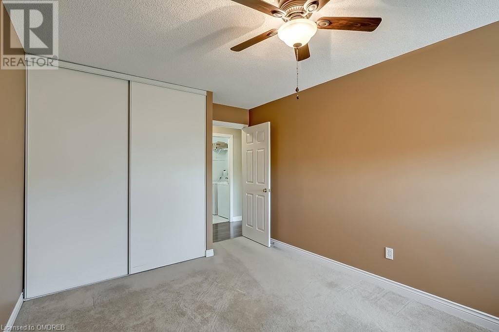 8 MAIN Street E Unit# 401