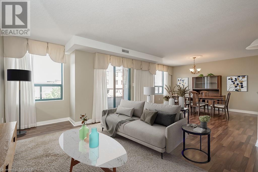 8 MAIN Street E Unit# 401