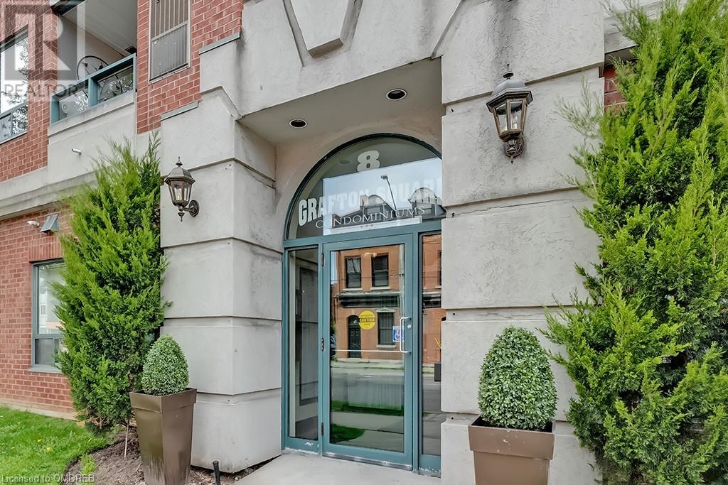 8 MAIN Street E Unit# 401