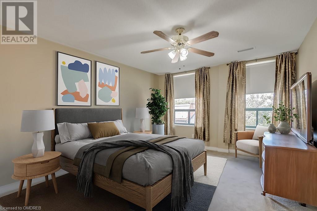 8 MAIN Street E Unit# 401