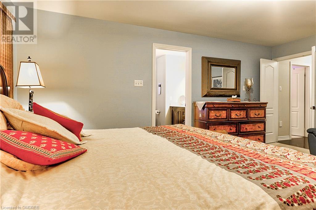 1138 JEZERO Crescent