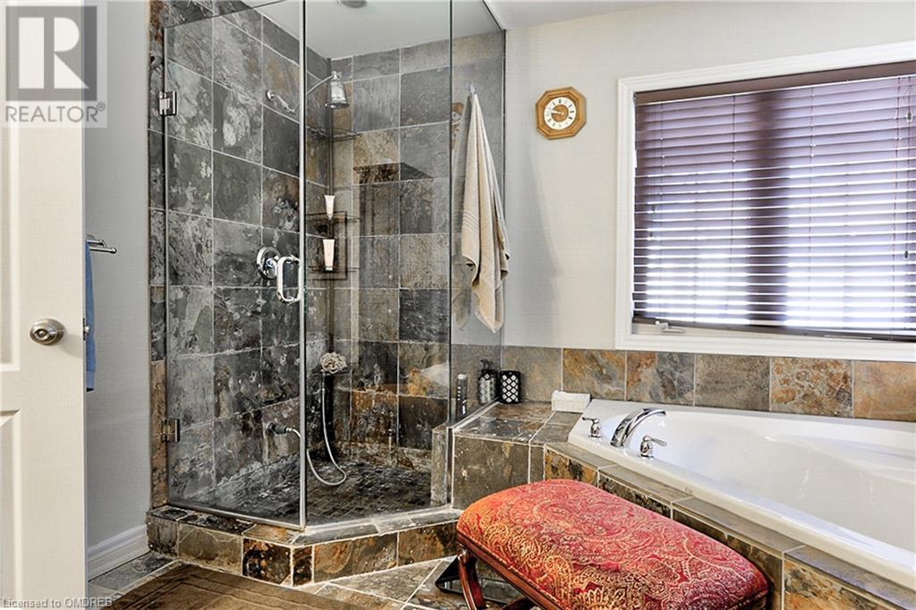 1138 JEZERO Crescent