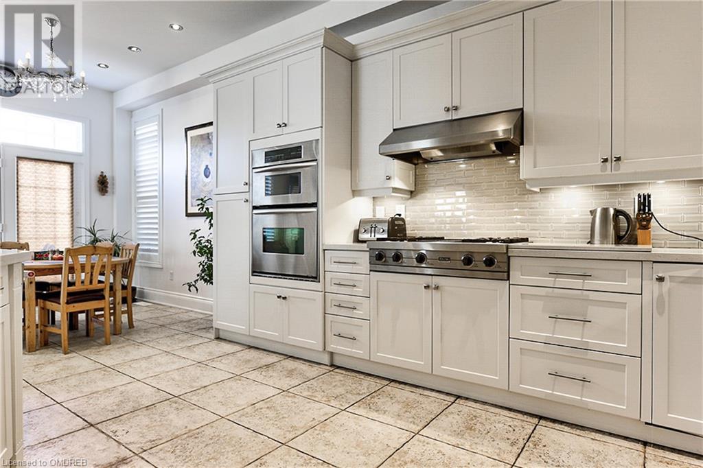 1138 JEZERO Crescent