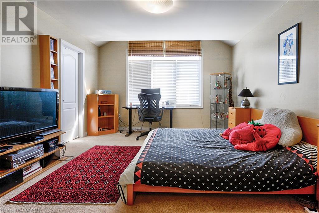 1138 JEZERO Crescent