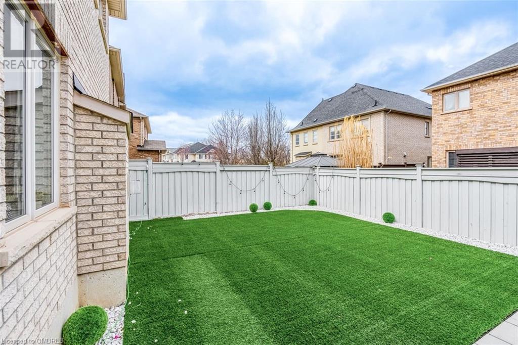 3198 SALTAIRE Crescent