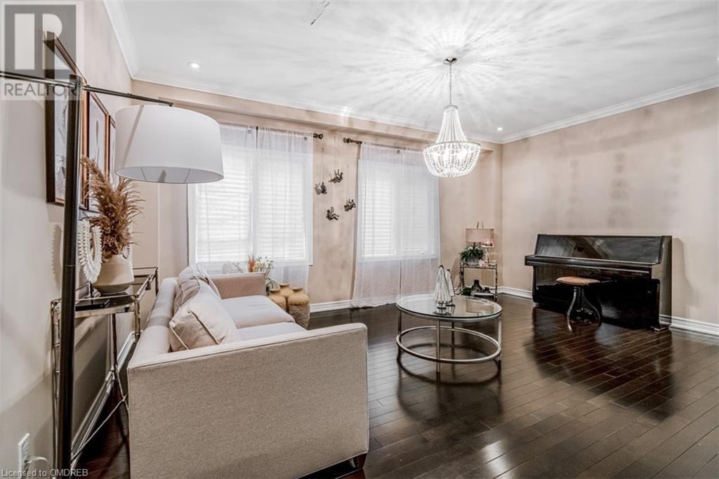 3198 SALTAIRE Crescent