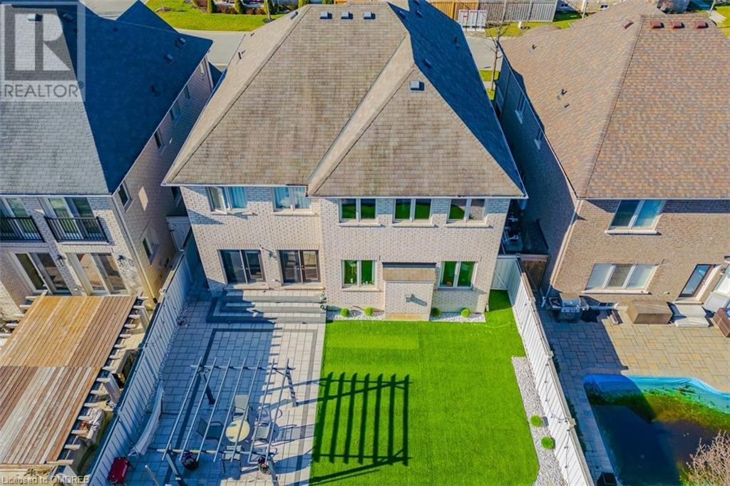 3198 SALTAIRE Crescent