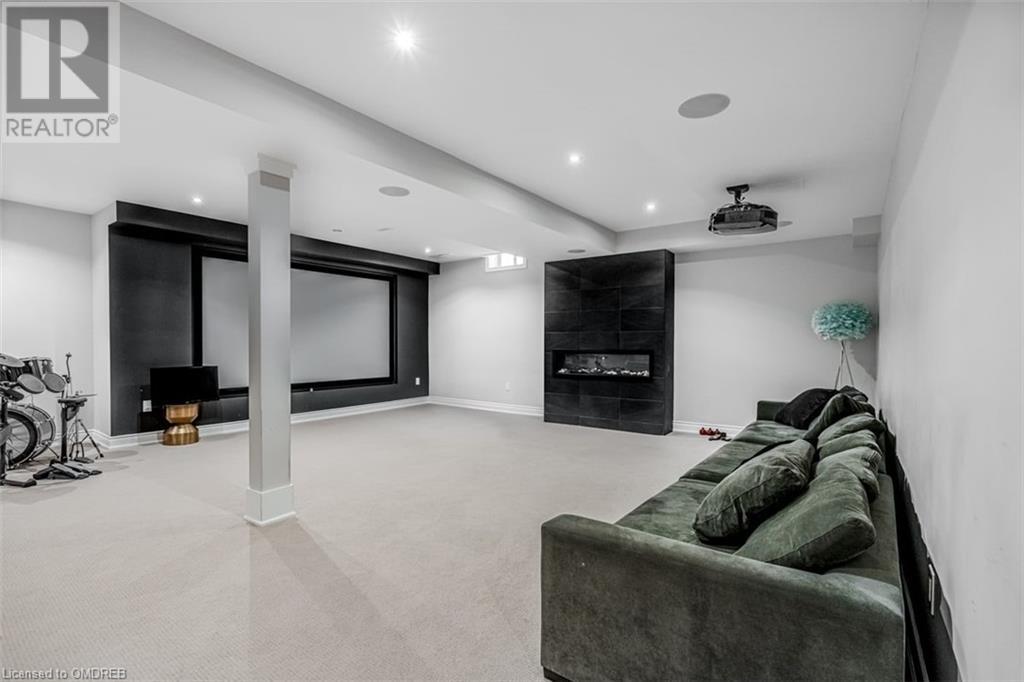 3198 SALTAIRE Crescent