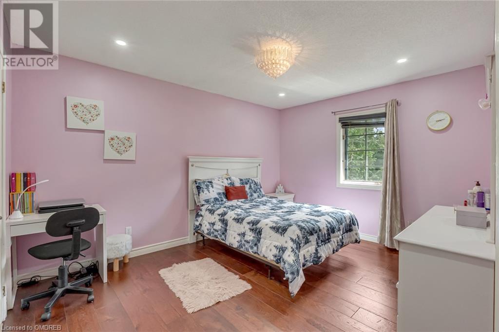 19 MCCONACHIE Crescent