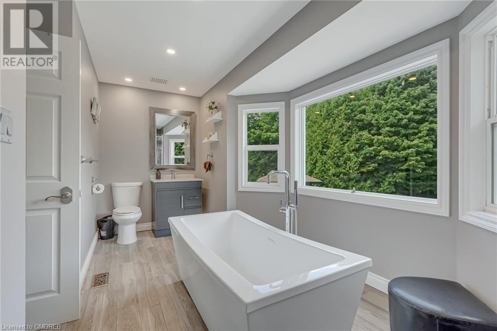 19 MCCONACHIE Crescent