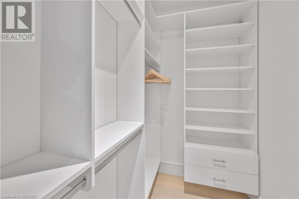 1487 LAKESHORE Road W