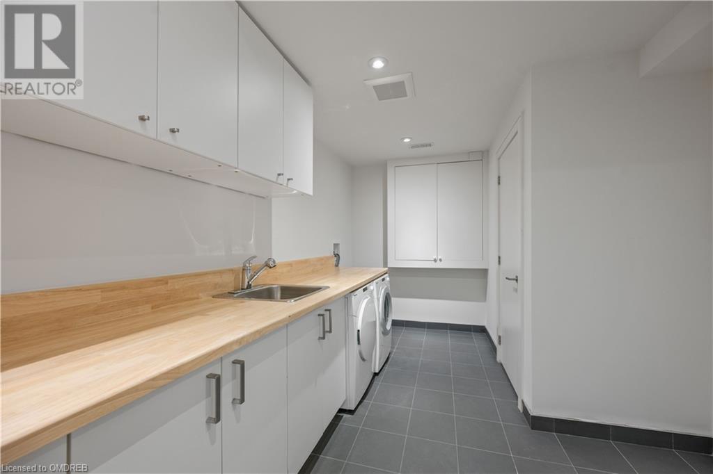 1487 LAKESHORE Road W