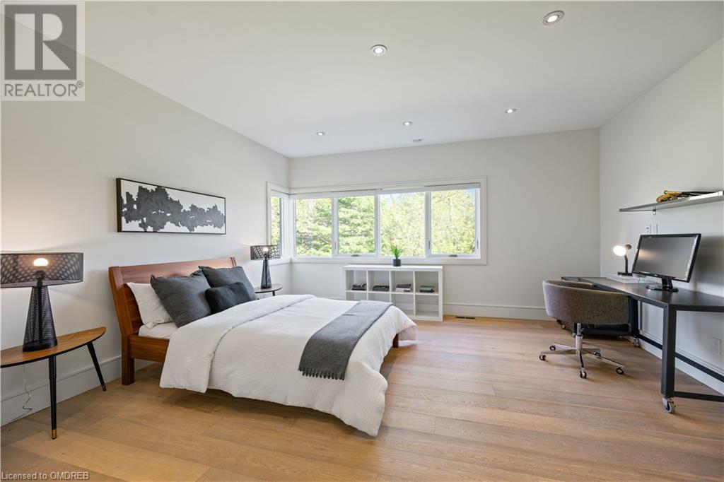 1487 LAKESHORE Road W