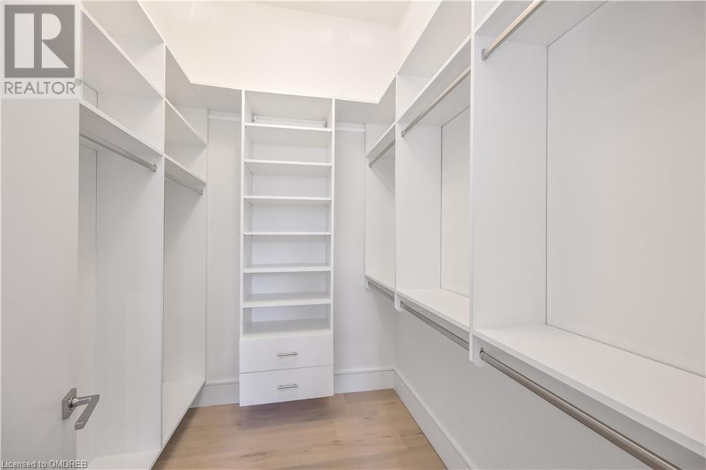 1487 LAKESHORE Road W