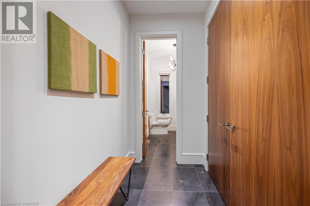 1487 LAKESHORE Road W