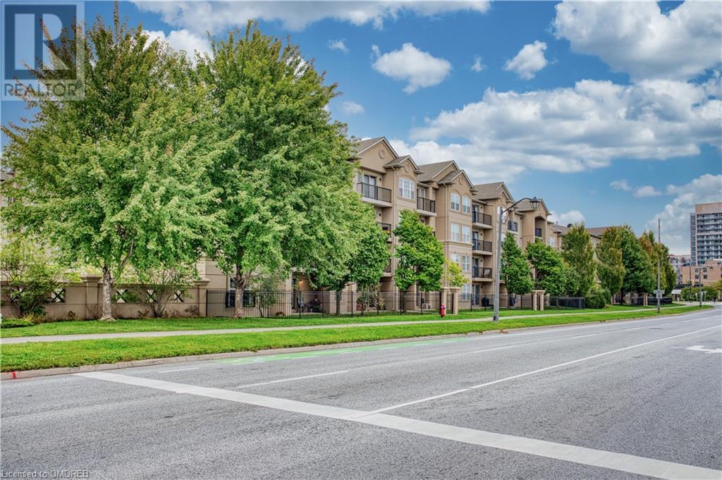 2035 APPLEBY Line Unit# 401