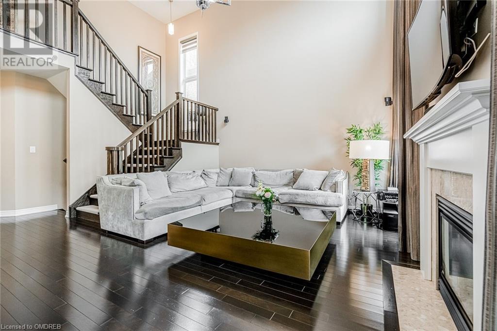 3198 SALTAIRE Crescent