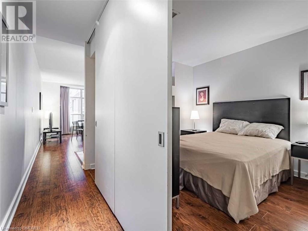 36 BLUE JAYS Way Unit# 609