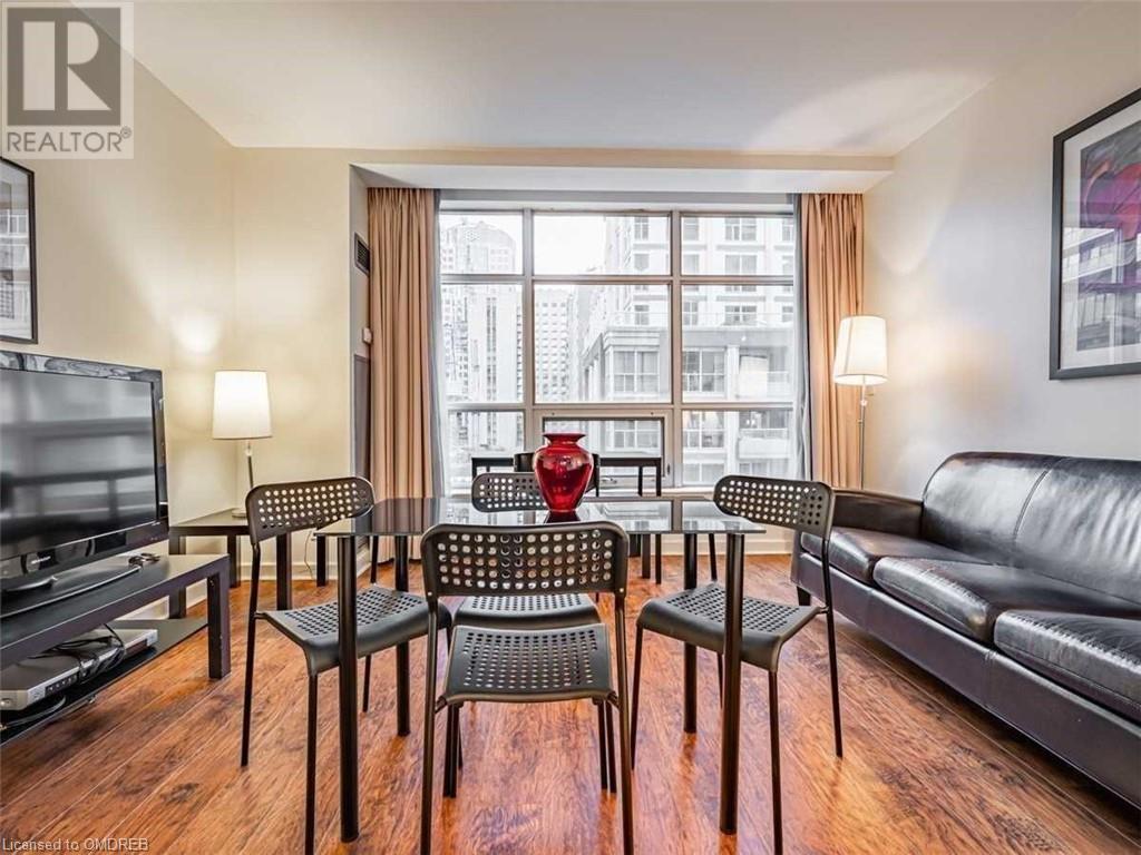 36 BLUE JAYS Way Unit# 609