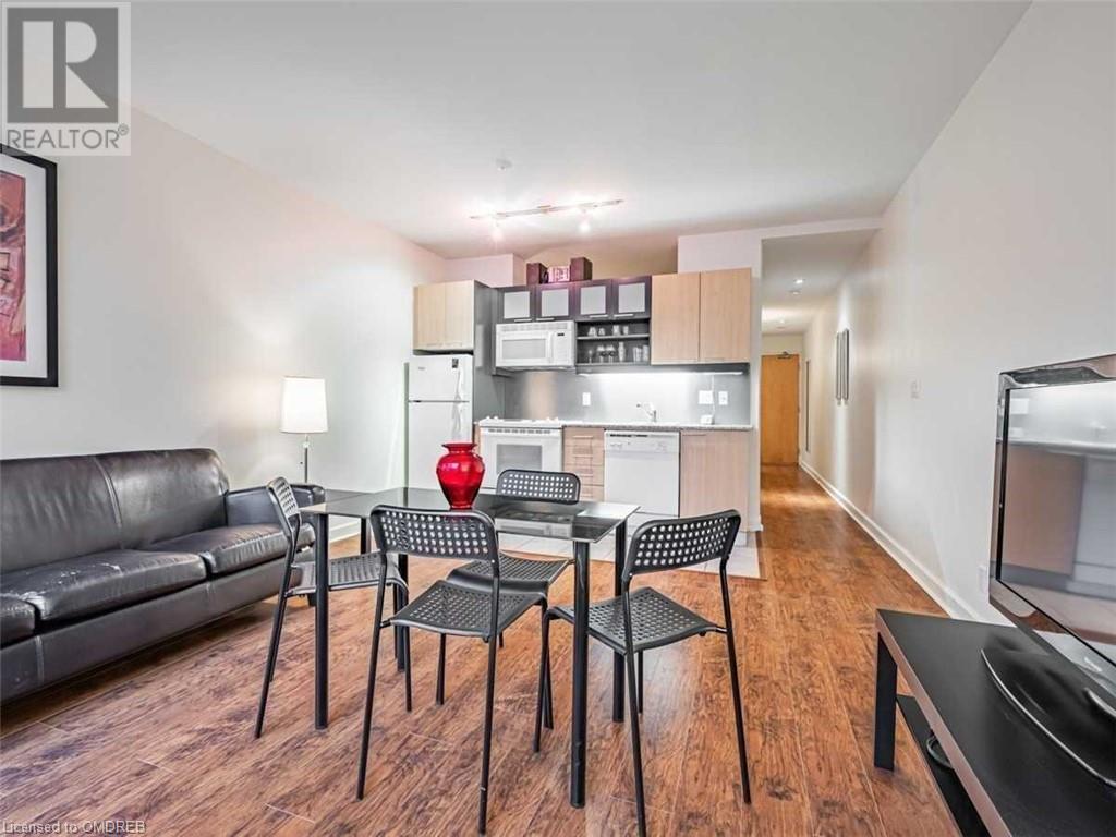 36 BLUE JAYS Way Unit# 609