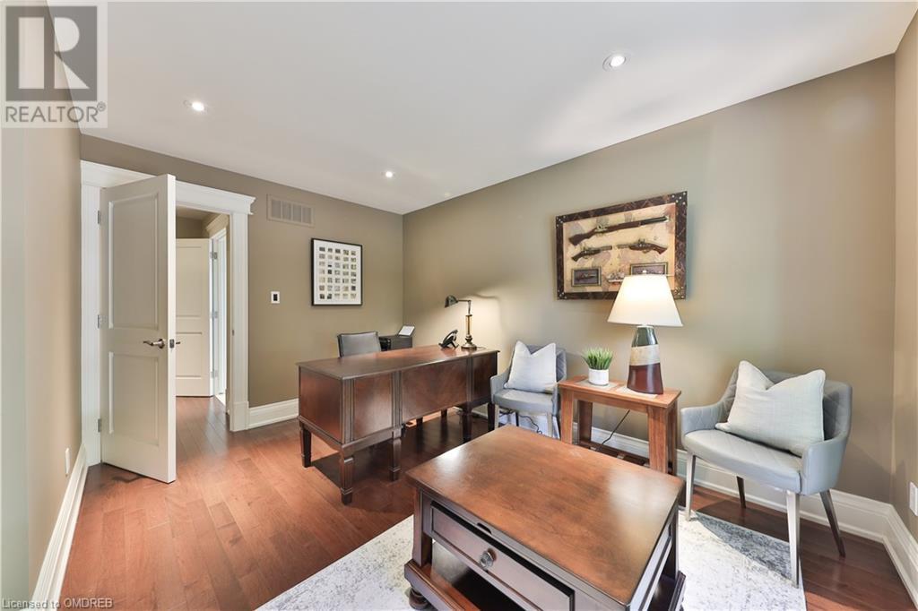 3168 LAKESHORE Road W