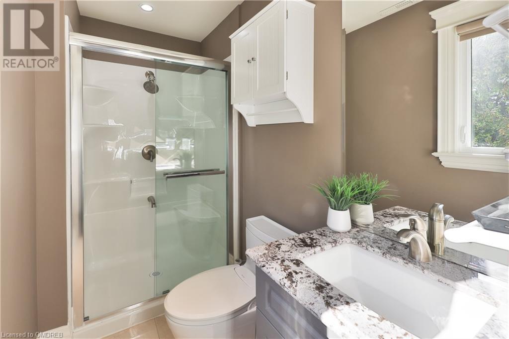 3168 LAKESHORE Road W