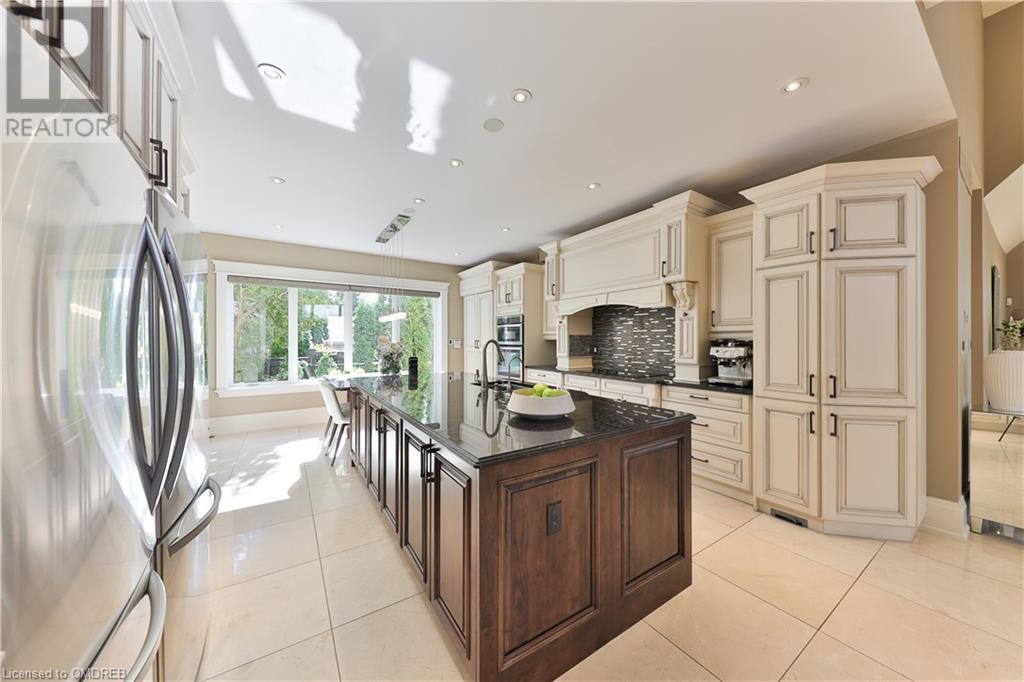 3168 LAKESHORE Road W