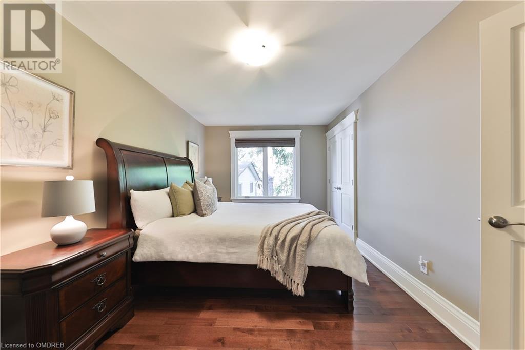 3168 LAKESHORE Road W