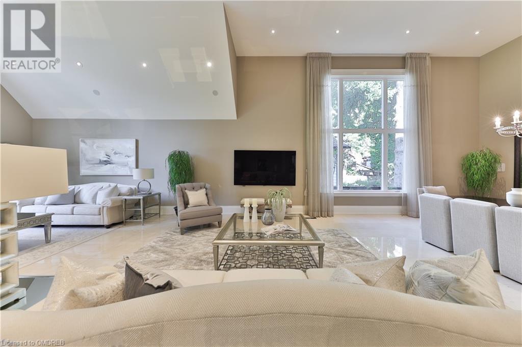 3168 LAKESHORE Road W