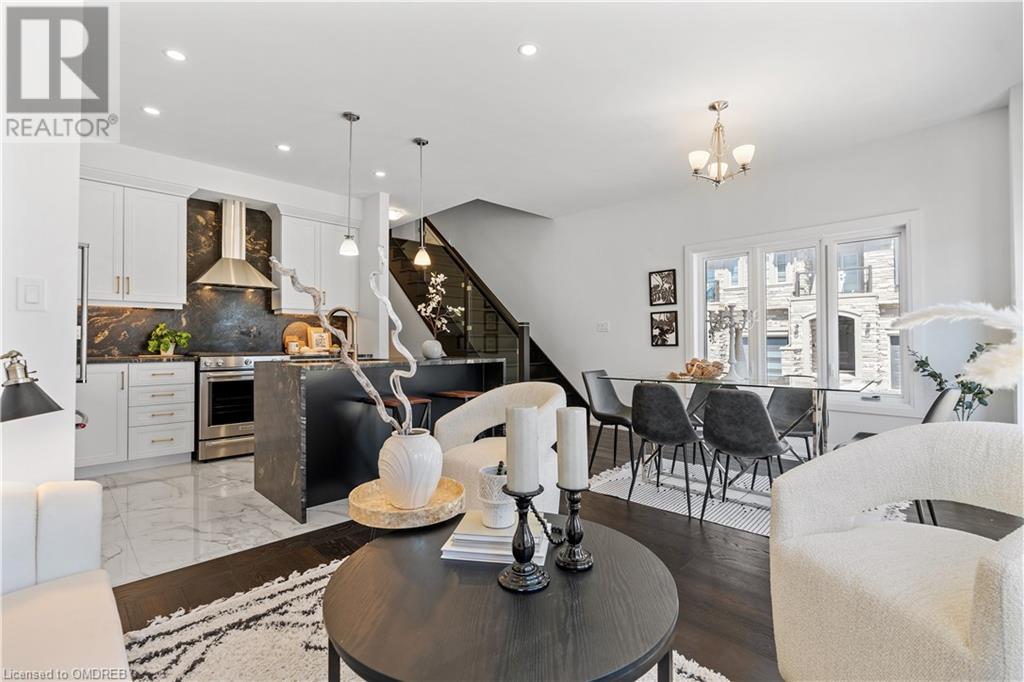 675 VICTORIA Road N Unit# 20