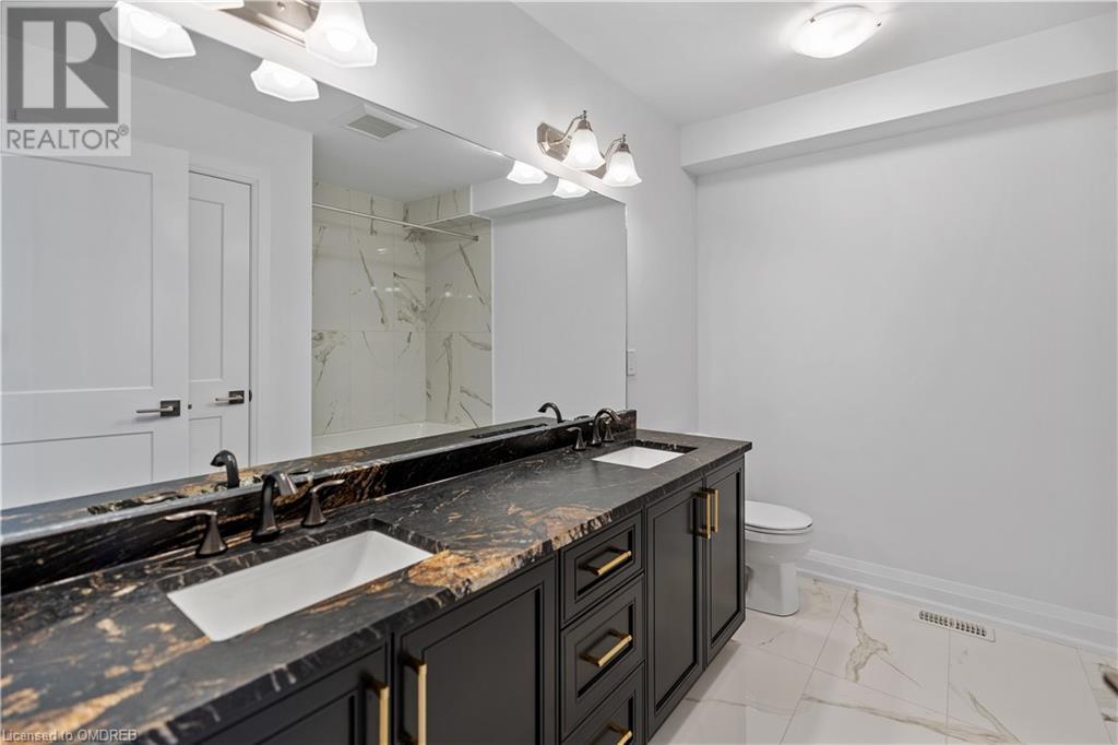 675 VICTORIA Road N Unit# 20