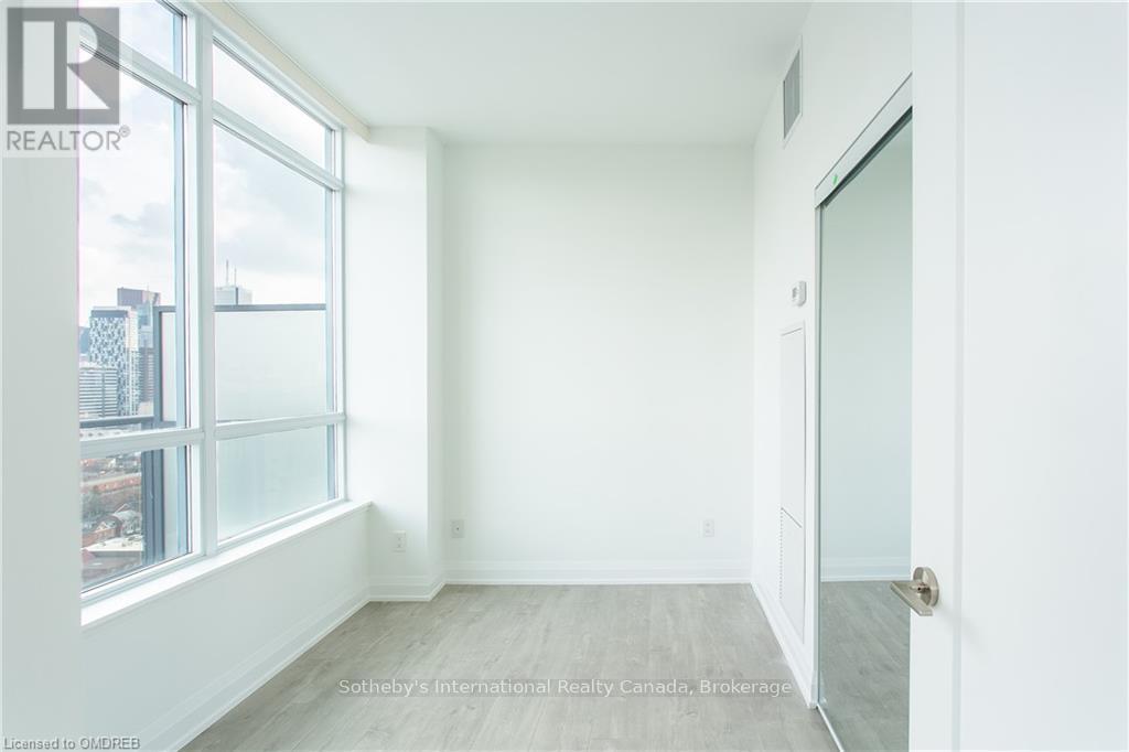 UP07 - 181 HURON STREET