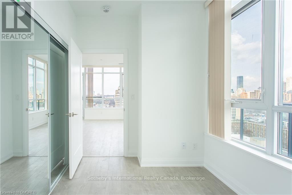 UP07 - 181 HURON STREET