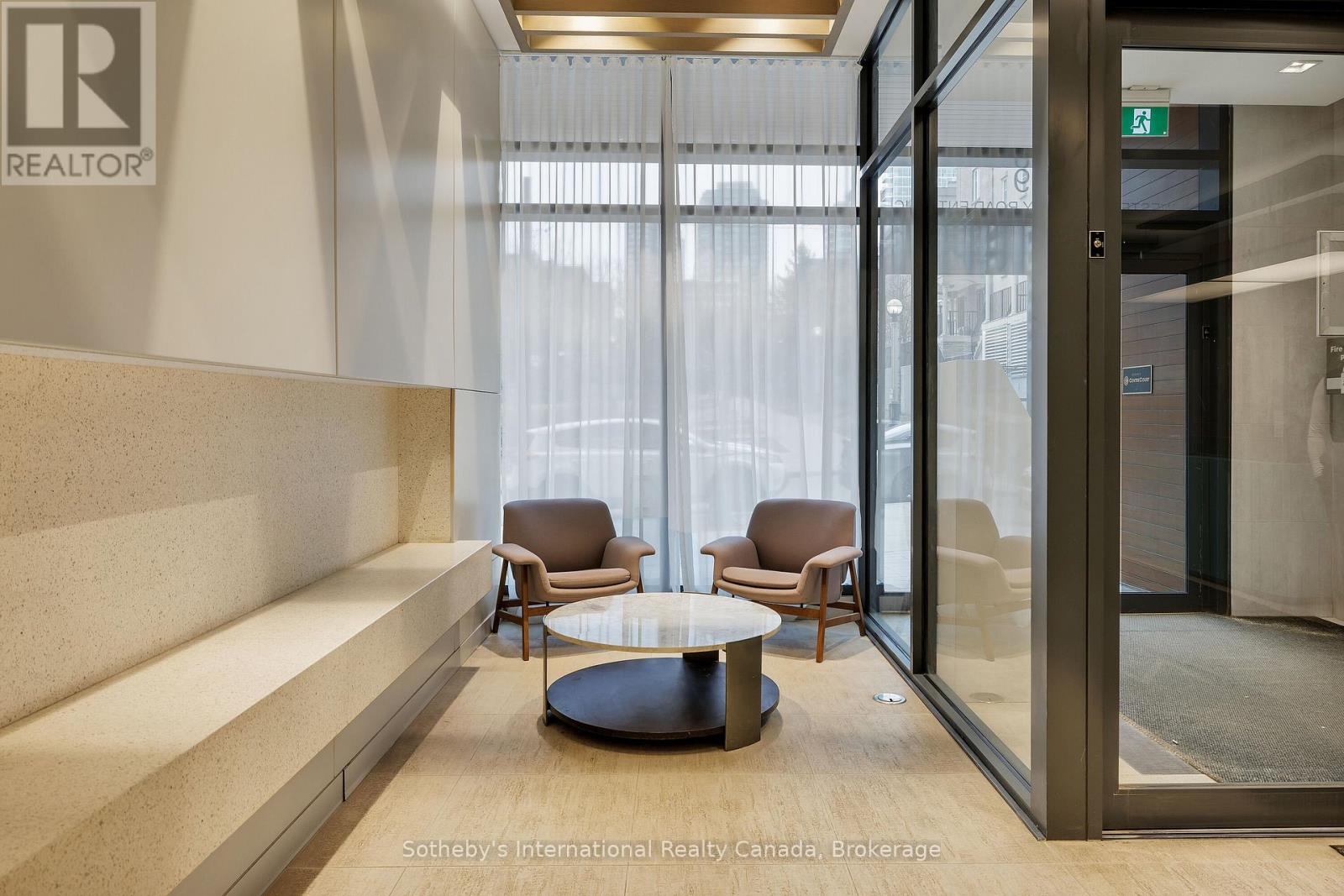 2608 - 19 WESTERN BATTERY ROAD