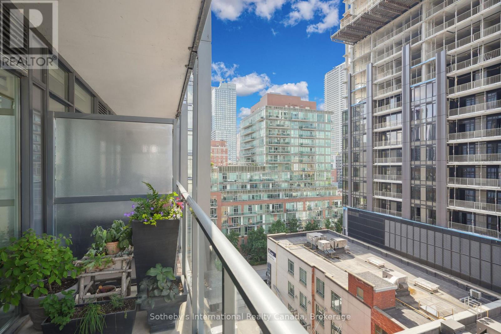 903 - 105 GEORGE STREET