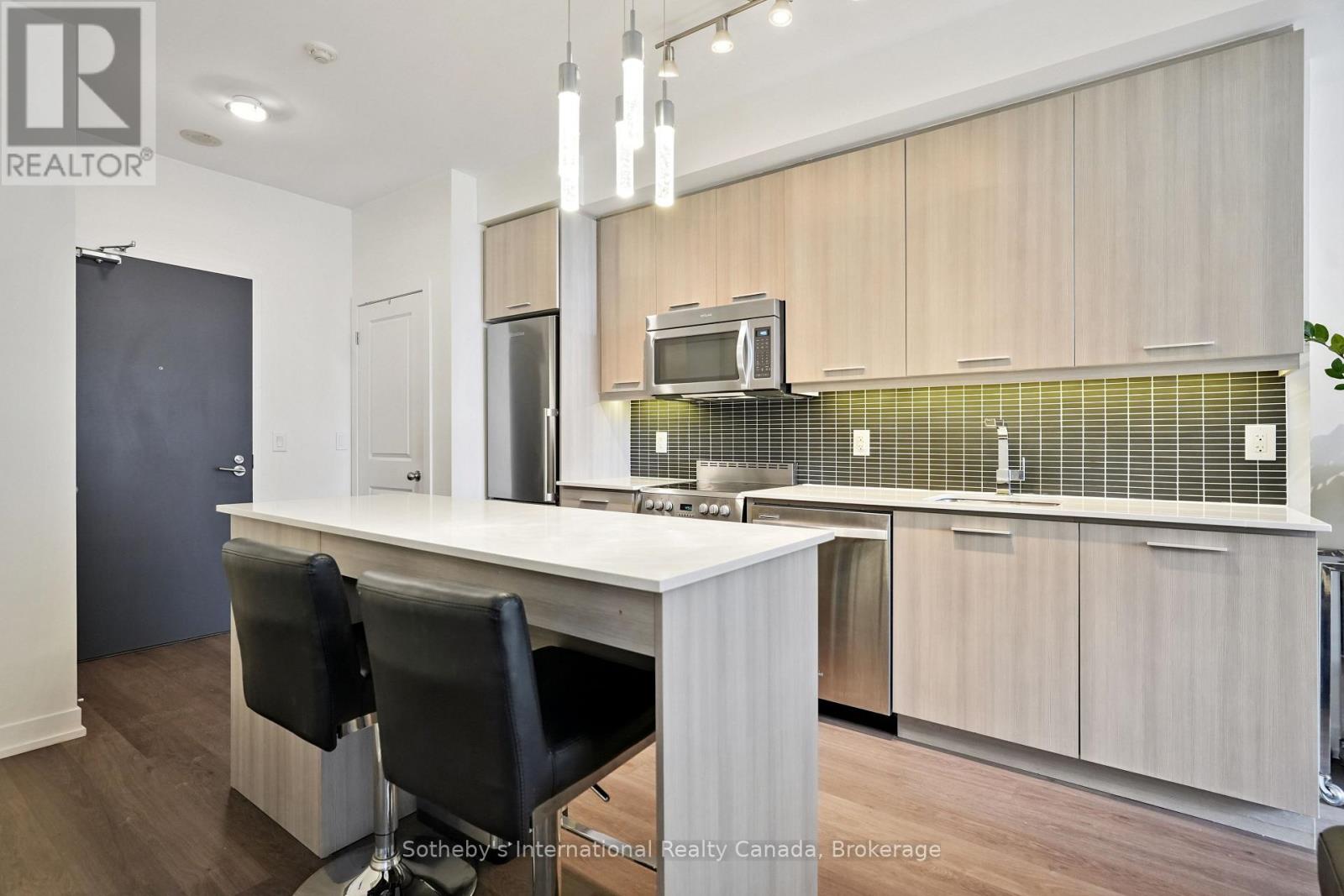 903 - 105 GEORGE STREET