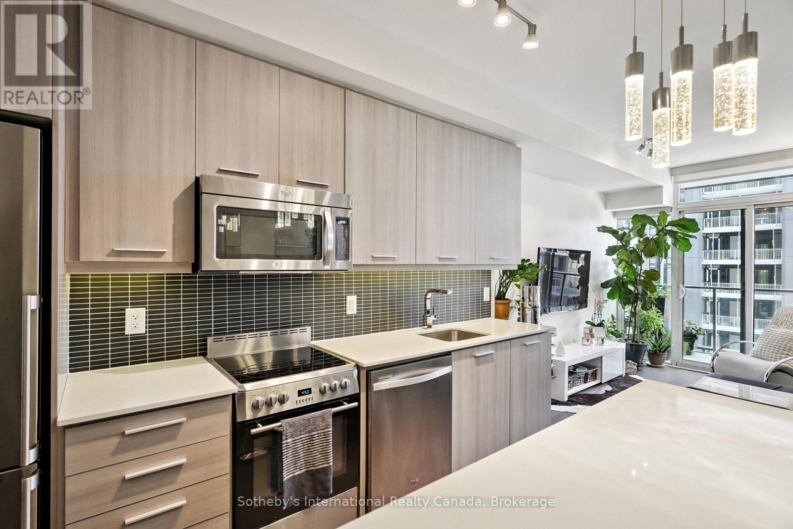 903 - 105 GEORGE STREET