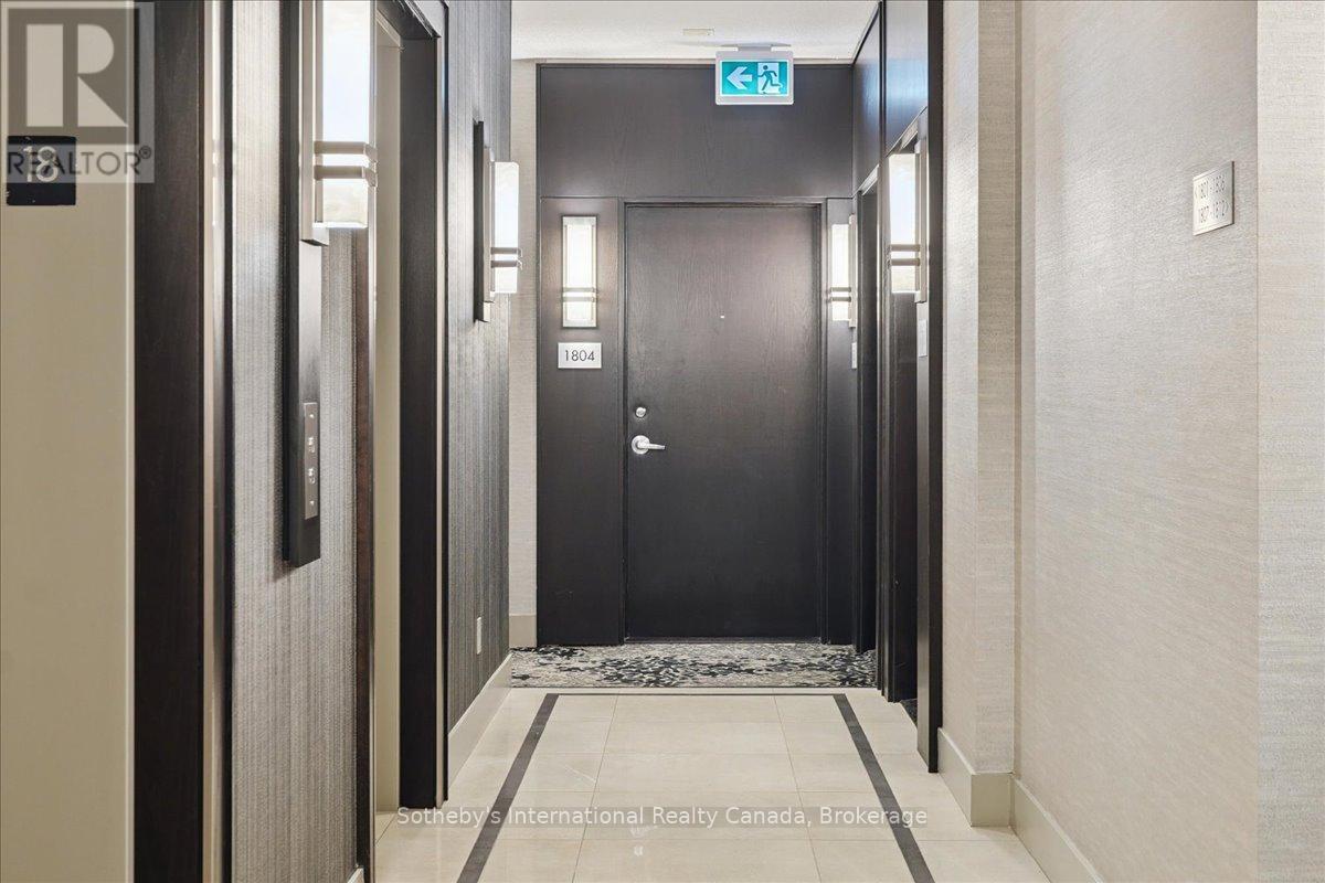 1804 - 218 QUEENS QUAY W