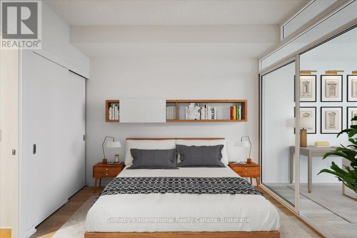 1804 - 218 QUEENS QUAY W