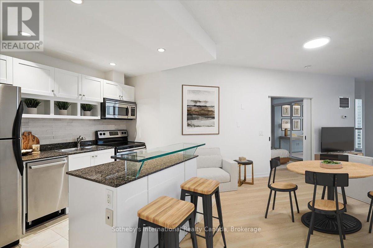 1804 - 218 QUEENS QUAY W